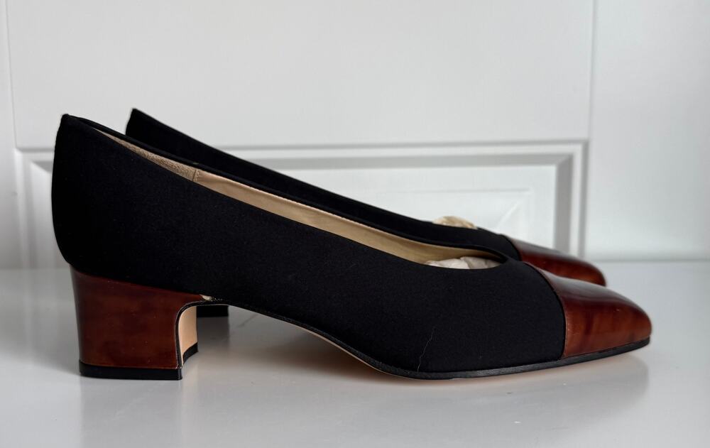 Etienne Aigner - Vintage Pump - Women's Size 8M